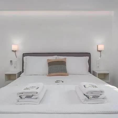 Aura - Next To The Of Ayia Anna Апартаменты